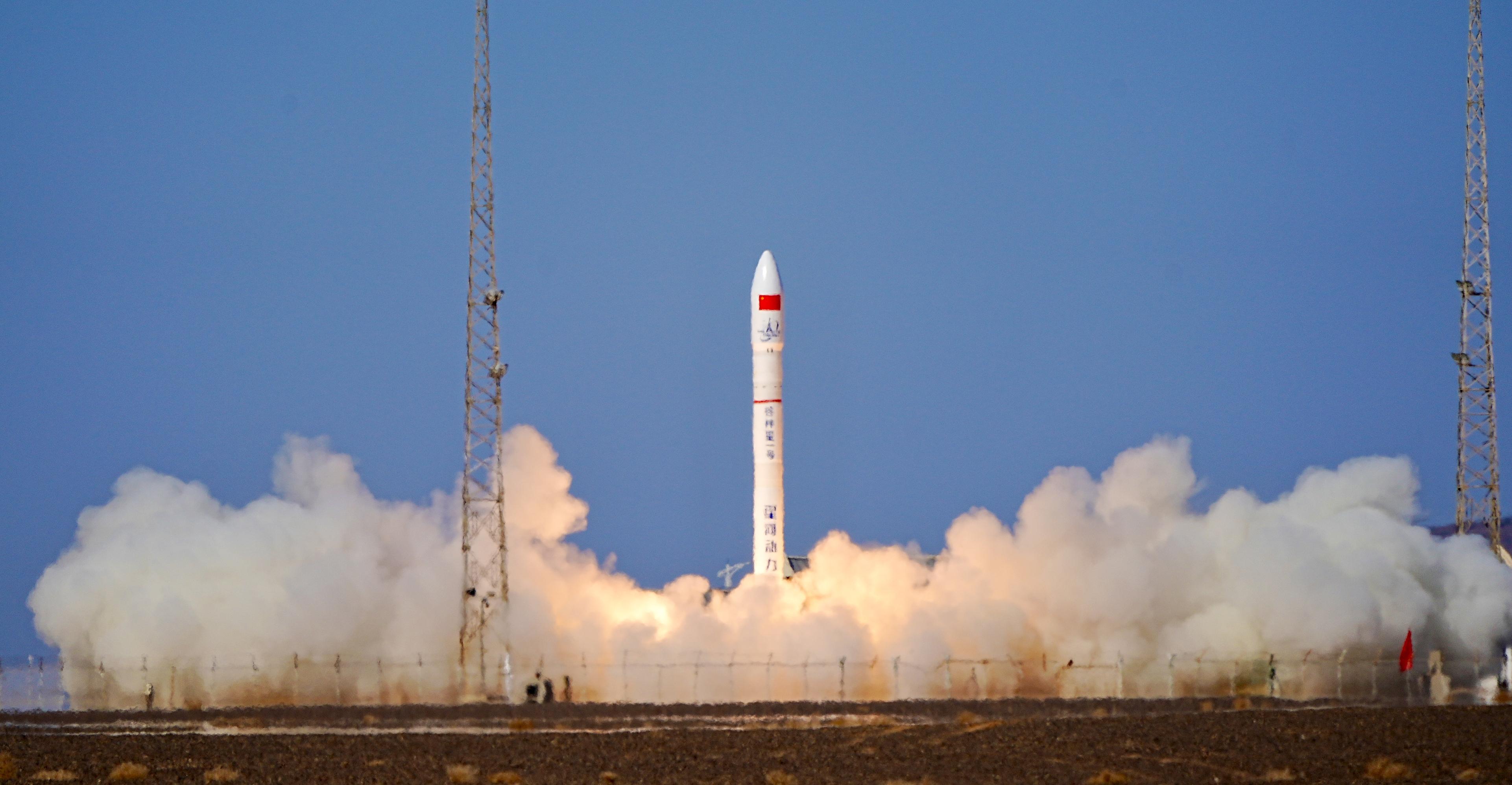 000000.jpg 000000.jpg